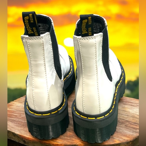 Dr. Martens White Air Wair with Soles Bouncing White Leather Boots Size 5W/4M. - Picture 4 of 8